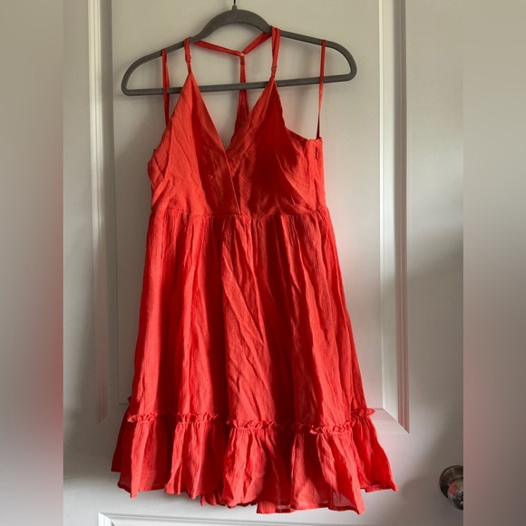 Elegant Red Mini Dress - Picture 3 of 9